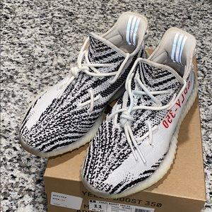 Yeezy Boost 350 V2 Zebra
